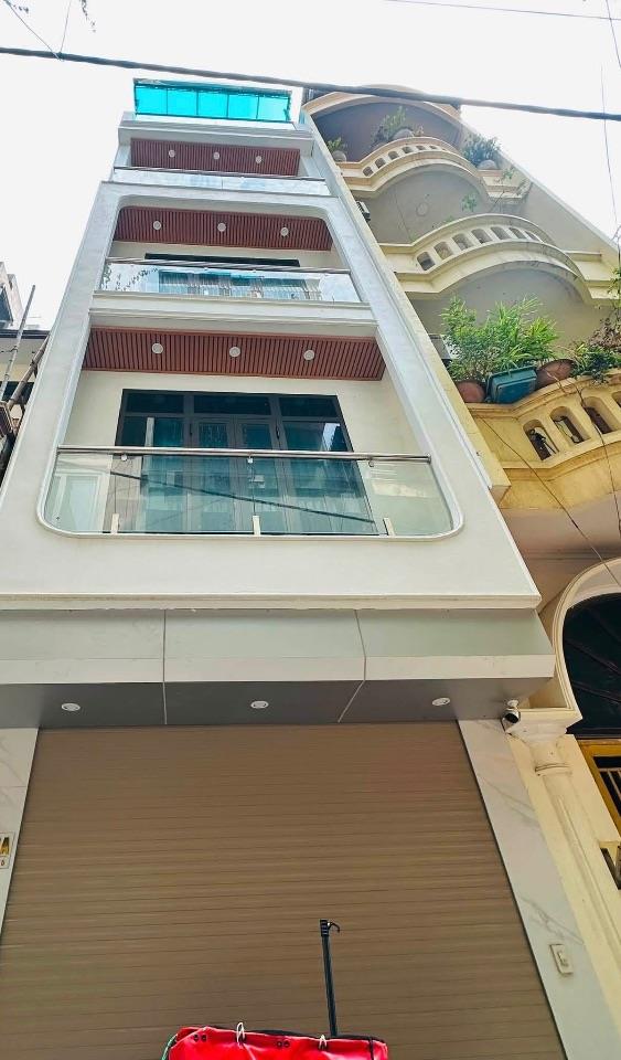 TRẦN DUY HƯNG- KHÔNG GIAN RỘNG CHO GIA ĐÌNH- 7 NGỦ- Ô TÔ TRÁNH- 40M RA PHỐ - AN CƯ LÂU DÀI. 