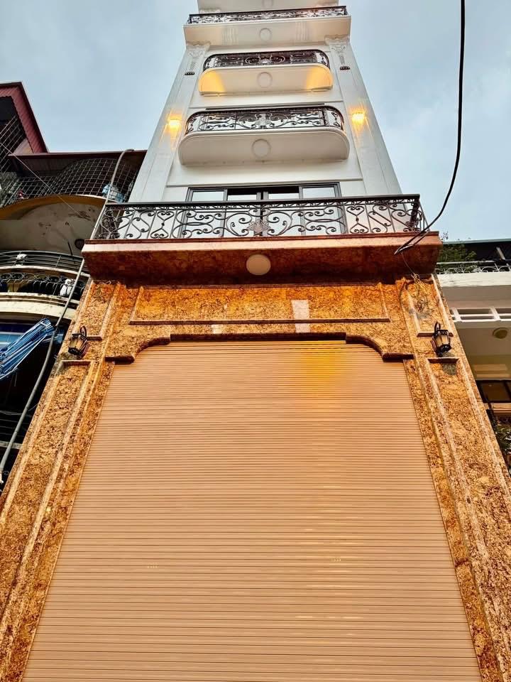 TRUNG KÍNH- THIẾT KẾ HIỆN ĐẠI- KHU DÂN CƯ VĂN MINH- 7 NGỦ THOÁNG TRƯỚC SAU- 30M RA PHỐ. 