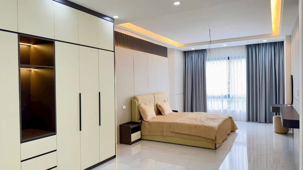 TRUNG KÍNH- 70M ĐỦ RỘNG CHO GIA ĐÌNH- 7 NGỦ- THOÁNG SÁNG- KHU DÂN CƯ VĂN MINH. 