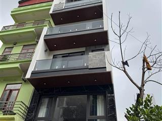 MẠC THÁI TỔ- 83M- MT 5M- THANG MÁY-NGÕ THÔNG- VỈA HÈ- Ô TÔ TRÁNH- Ở KẾT HỢP VĂN PHÒNG. 