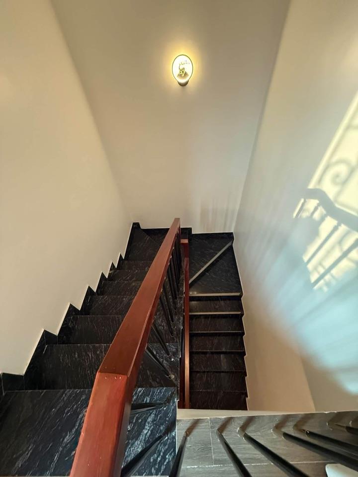 TRẦN DUY HƯNG- 12,7 TỶ- DT 50M- 7 NGỦ- NHÀ CHO GIA ĐÌNH ĐÔNG NGƯỜI- 20M RA HỒ.