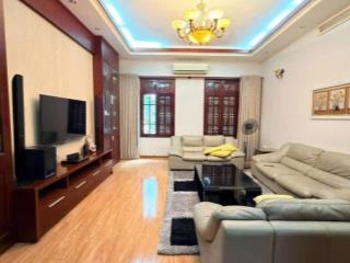 50M RA PHỐ TRUNG KÍNH- DT 63M- MT 6M- THOÁNG TRƯỚC SAU- GIA ĐÌNH Ở RẤT HỢP. 