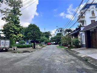 Bán nhà lê văn chí  ngã 4 thủ đức  80m2 (5 x 16)  đường 12m  view công viên