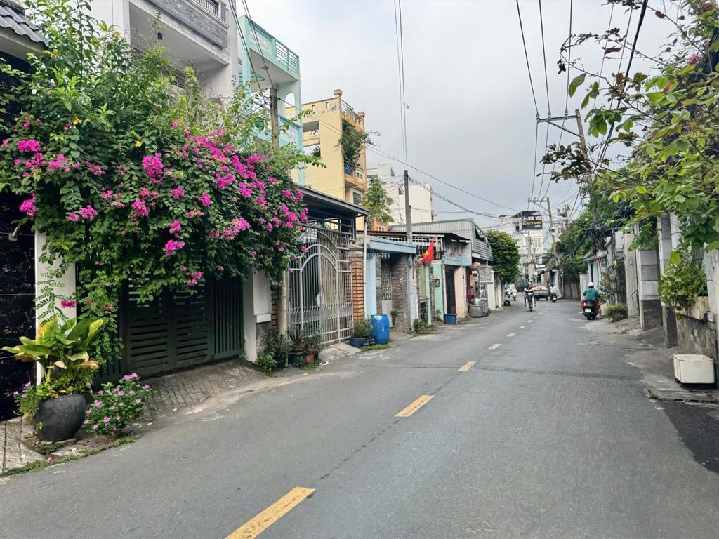 Bán nhà mặt tiền gần vincom thủ đức  193m2 (7.3 x 22)  5tầng  thu nhập 130triệu/tháng