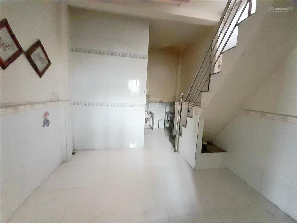 Bán nhà kha vạn cân  chợ thủ đức  40m2  3tầng  4pnhẻm thông  sổ hồng riêngkhông quy hoạch