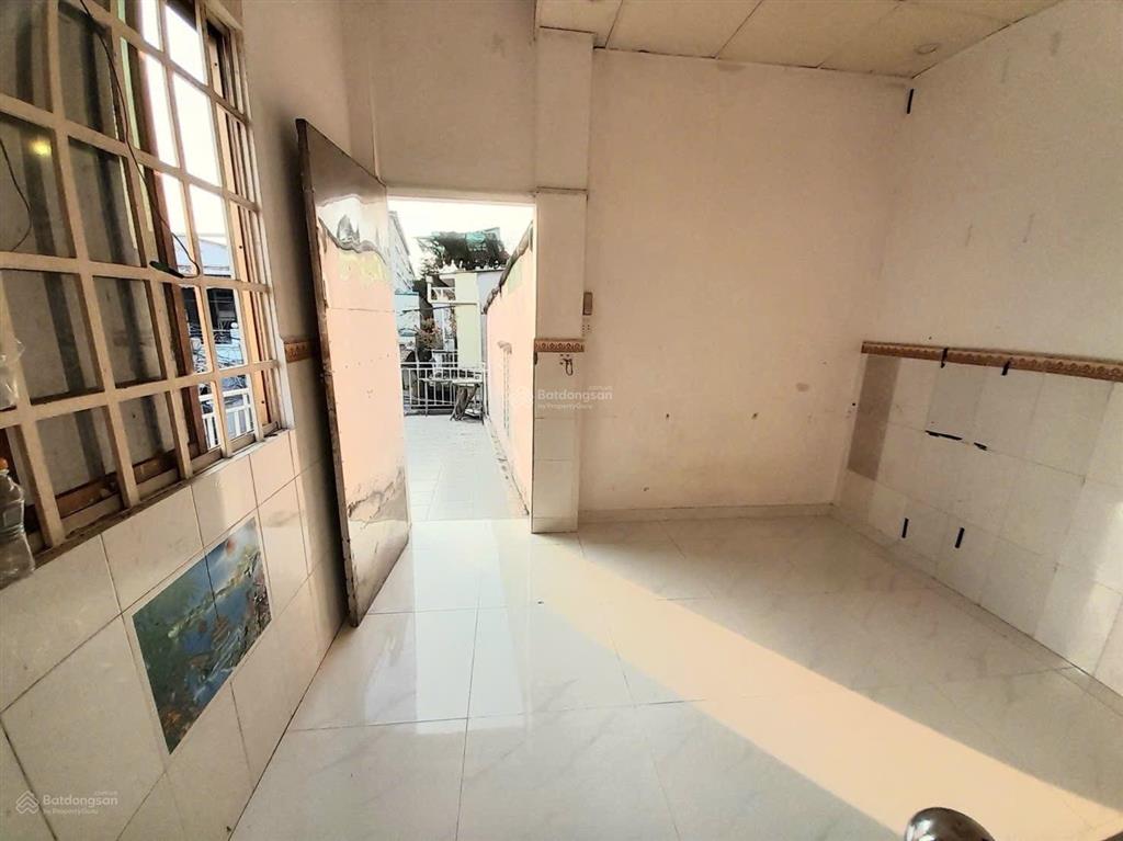 Bán nhà kha vạn cân  chợ thủ đức  40m2  3tầng  4pnhẻm thông  sổ hồng riêngkhông quy hoạch