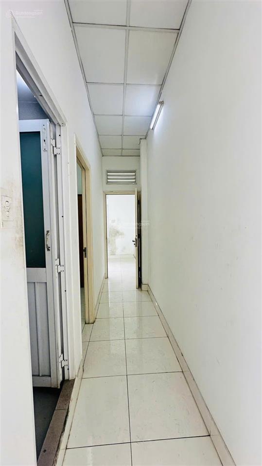 Bán nhà ngay ngã 4 thủ đức  hiệp phú  105m2  2 tầng  4pn  ô tô ngủ trong nhà