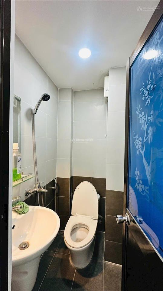 Bán nhà dương văn cam  chợ thủ đức  50m2  3 tầng  4pn  cho thuê 12 triệu/tháng