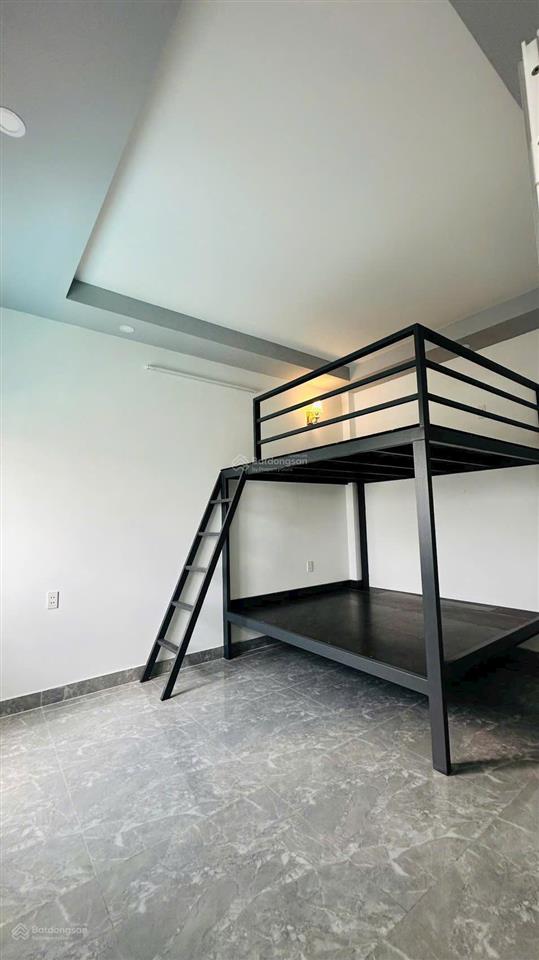 Bán nhà dương văn cam  chợ thủ đức  50m2  3 tầng  4pn  cho thuê 12 triệu/tháng