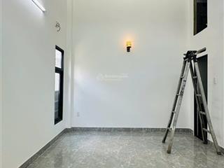 Bán nhà dương văn cam  chợ thủ đức  50m2  3 tầng  4pn  cho thuê 12 triệu/tháng