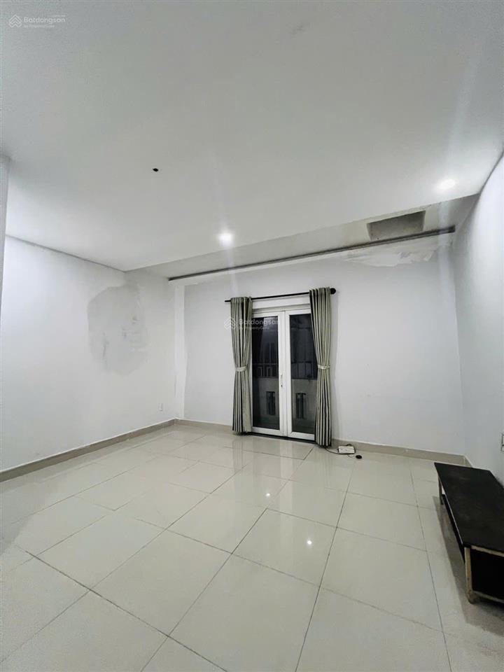 Bán nhà gần vincom lê văn việt  quận 9  56m2  3 tầng  4pn  hẻm xe hơi 7 chỗ