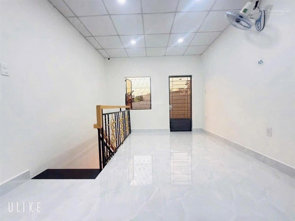 Bán nhà lê văn việt  vincom quận 9  dtsd 36m²  2 tầng  hẻm thông  sổ hồng riêng