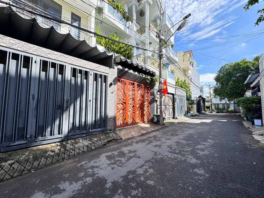Bán nhà kha vạn cân  sát vành đai 2 thủ đức  78m²  hẻm xe hơi tránh  thu nhập 8 triệu/tháng