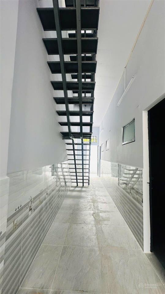 Cho thuê 40 triệu/tháng  chdv chợ tam hà  thủ đức  94m2 (6 x 16)  3 tầng  hẻm xe hơi