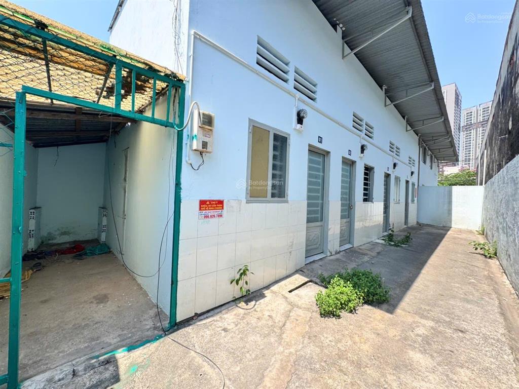 Bán nhà sát phạm văn đồng  thủ đức  95m2  ngang 7m  full thổ cư  hẻm ôtô 7 chỗ  xây cao tầng