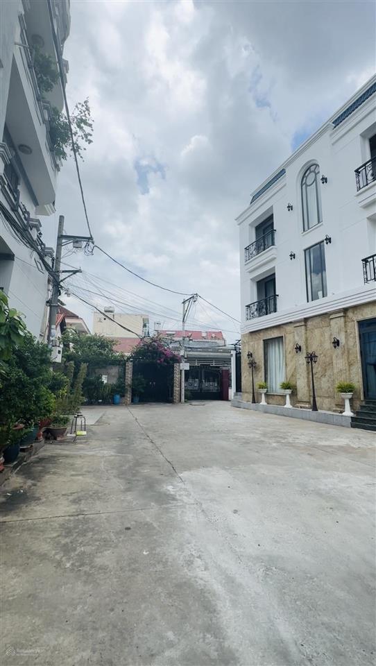 Bán đất sát hoàng diệu 2  thủ đức  60m2  hẻm xe hơi  xây dựng 4 tầng