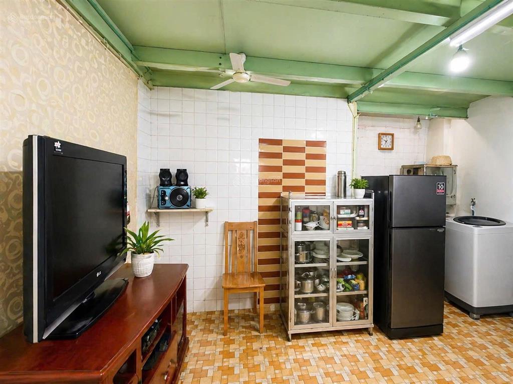 Bán nhà mặt tiền tô ngọc vân  thủ đức  70m2  đường 16m vỉa hè 2 bên  kinh doanh sầm uất