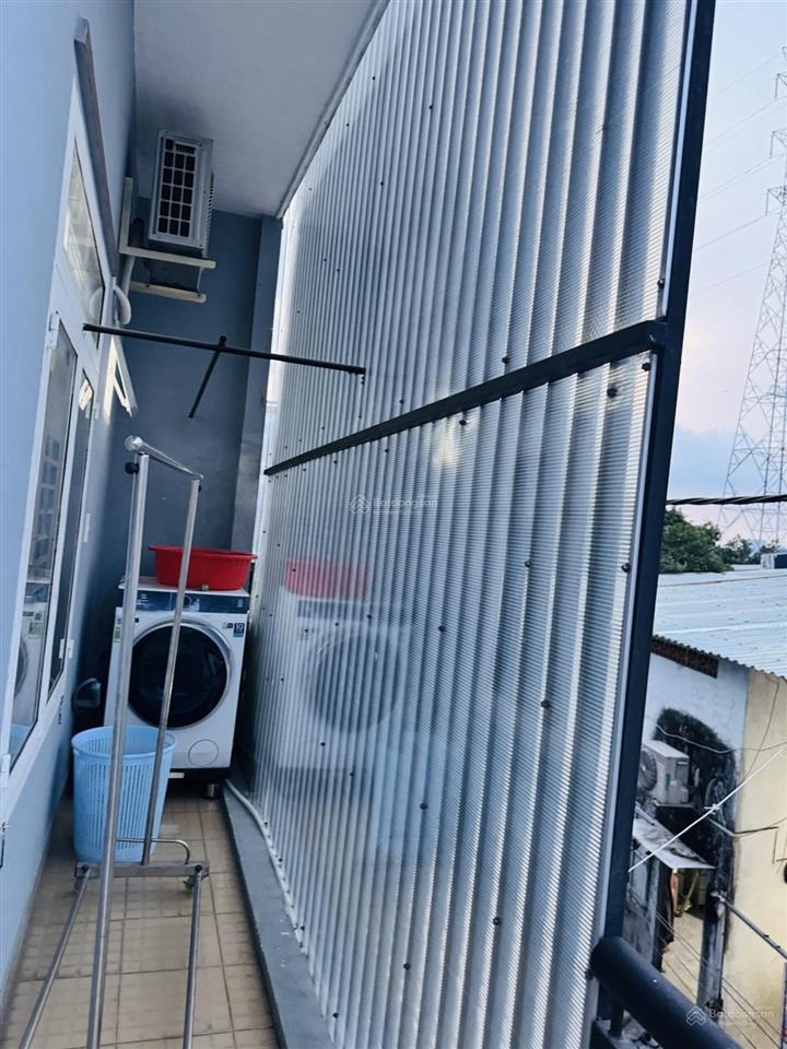 Nhà sát đặng văn bi  thủ đức  62m2  3tầng  góc 2 mặt thoáng  6pn  hẻm xe hơi  sổ hoàn công