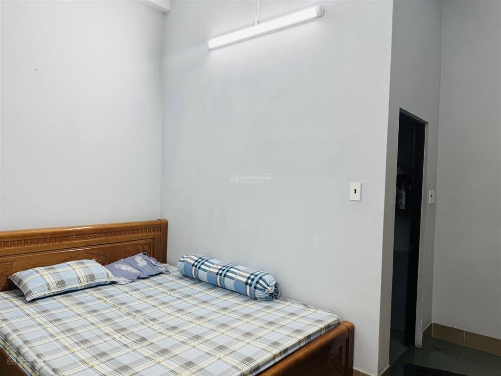 Nhà sát đặng văn bi  thủ đức  62m2  3tầng  góc 2 mặt thoáng  6pn  hẻm xe hơi  sổ hoàn công