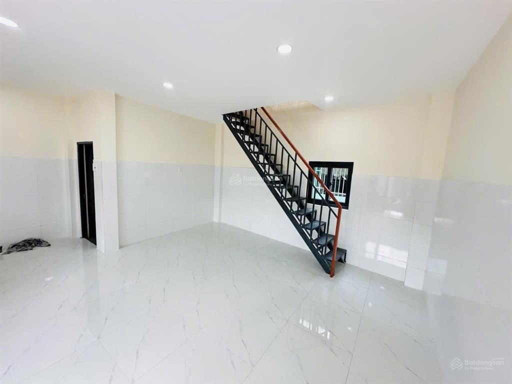 Bán nhà mới linh xuân  thủ đức  39m2  full thổ cư  2 tầng  2 pn  sổ hồng riêng