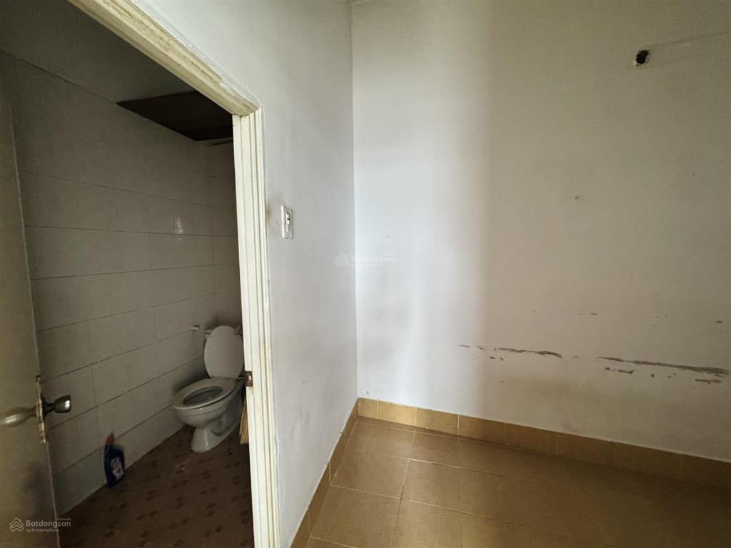 Bán nhà mặt tiền chợ kiến thiết  quận 9  dtsd 45m2  2tầng btct  3pn  sổ hồng riêng  hoàn công