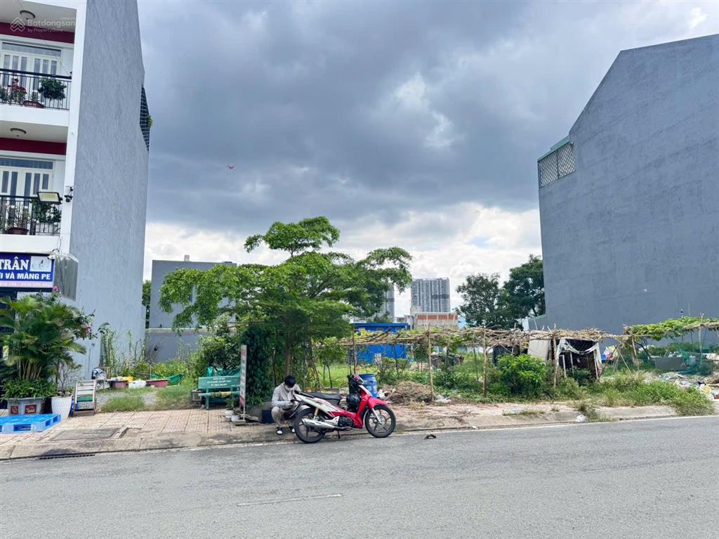 Đất mặt tiền kdc êm đềm  linh xuân thủ đức  90m2  đường 16m  xây mới 5 tầng  gần phạm văn đồng