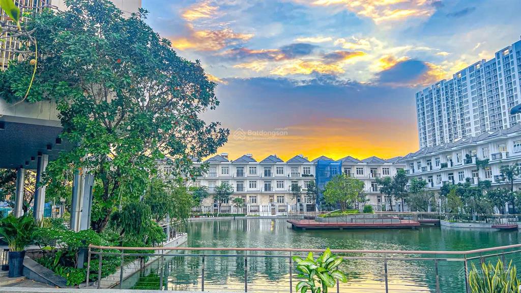 Cho thuê biệt thự the peak garden q7 4pn3wc full nt, 50tr/th, phù hợp ở gia đình hoặc làm văn phòng