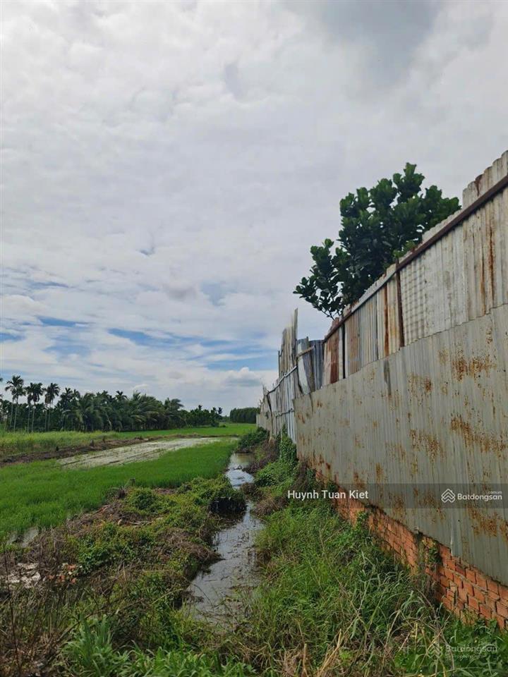 Chính chủ bán đất vườn 1.000m² kênh 10, gần vành đai 3