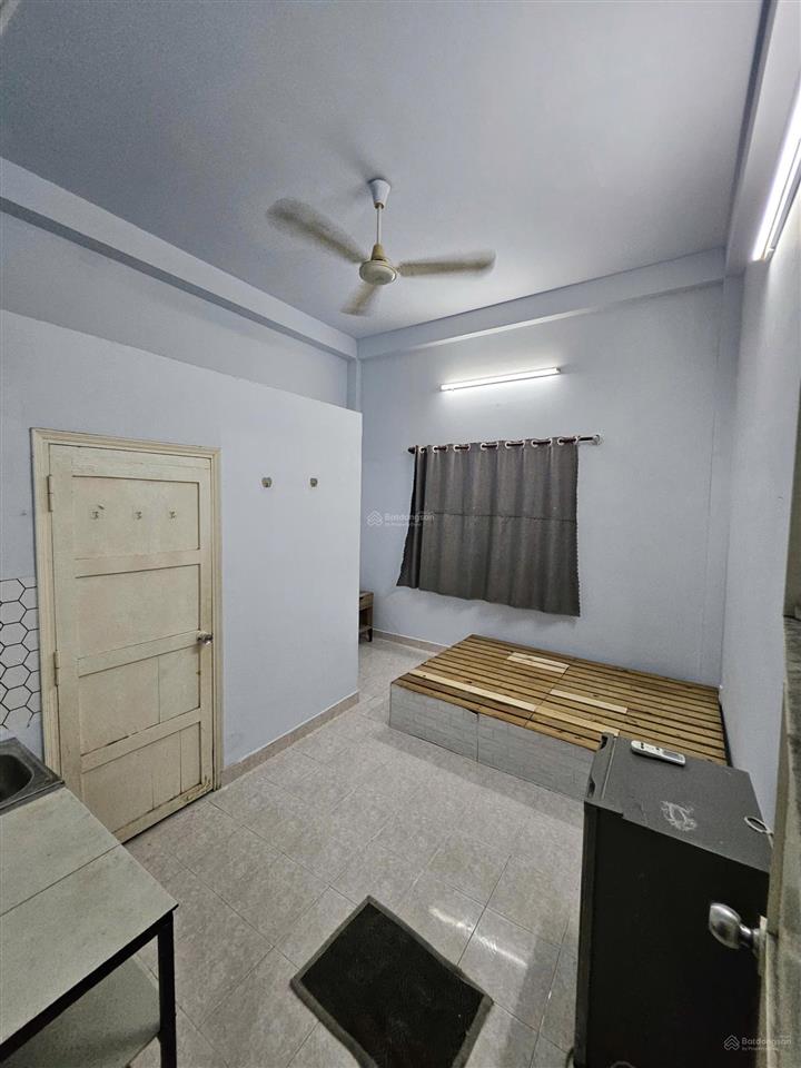 Nhà trọ cho thuê tại sư vạn hạnh, 4 triệu, 20m2, hàng hot