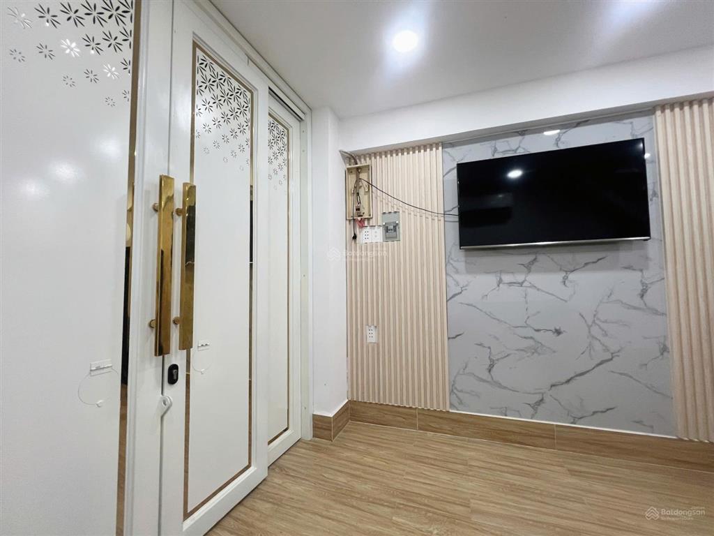 Bán nhà mới nhỏ xinh hẻm 391 trần hưng đạo, quận 1