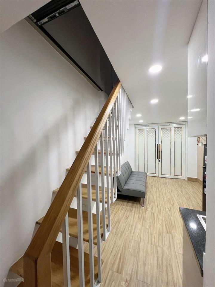 Bán nhà mới nhỏ xinh hẻm 391 trần hưng đạo, quận 1