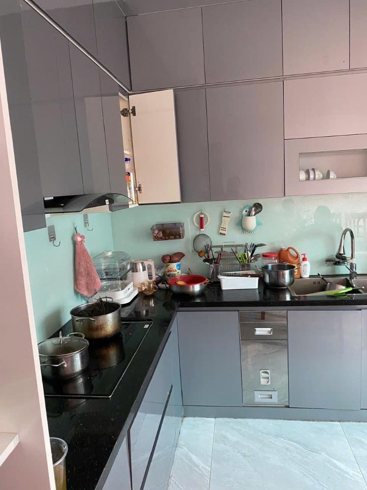 CHỦ NHÀ CẦN TIỀN GIẢM GIÁ  TỪ 11,5 TỶ CÒN 10,8 TỶ NHÀ TUYÊND 2 LÊ HỒNGG PHONG