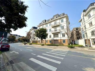 Bán biệt thự ledico sổ đỏ, 2 mặt tiền gần hồ điều hoà vị trí đẹp