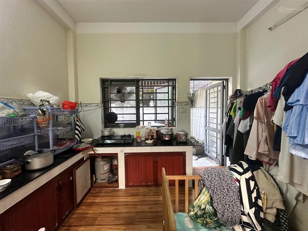 Nhà ngang 4 dài 24 1 trệt 1 lầu 1 sân thượng p7 q8