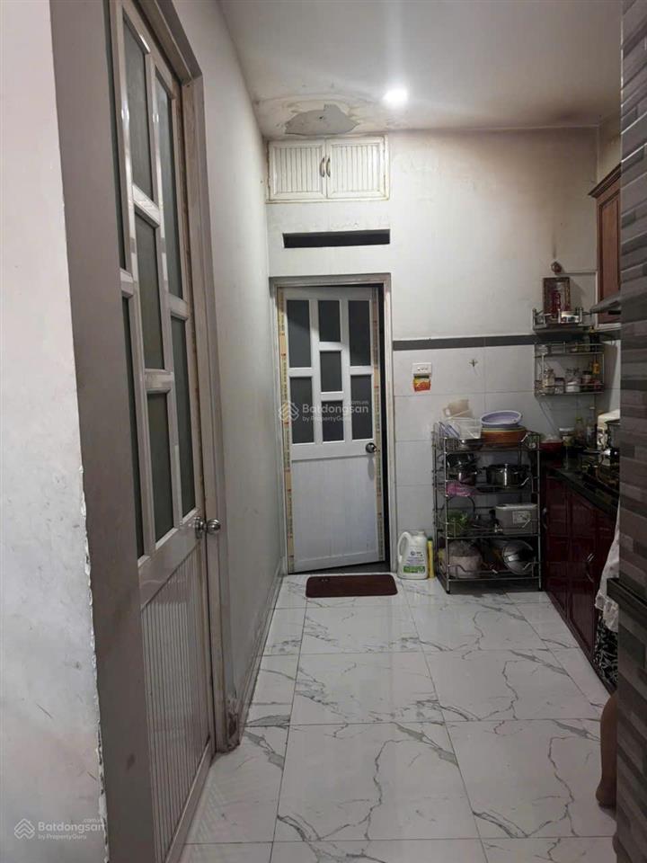Nhà 3 tầng ngang 4.3m nở hậu 5m phường 4, quận 8