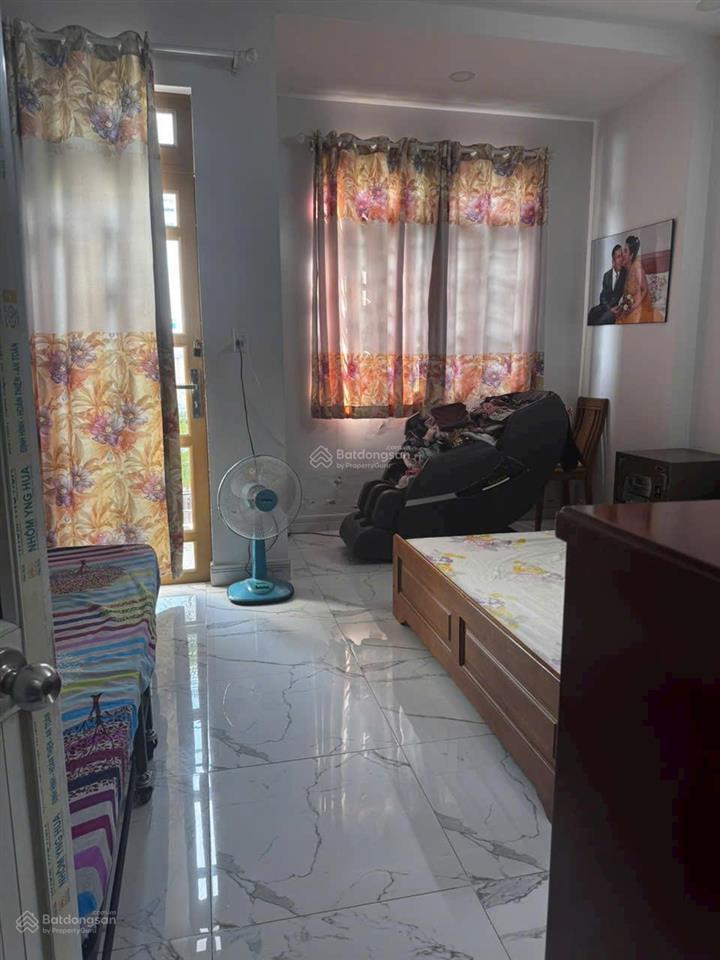 Nhà 3 tầng ngang 4.3m nở hậu 5m phường 4, quận 8