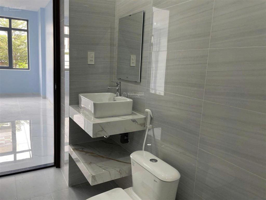 Bán nhà mới xây (5m x 22 ) 4 tầng kdc phú lợi phường 7 quận 8.