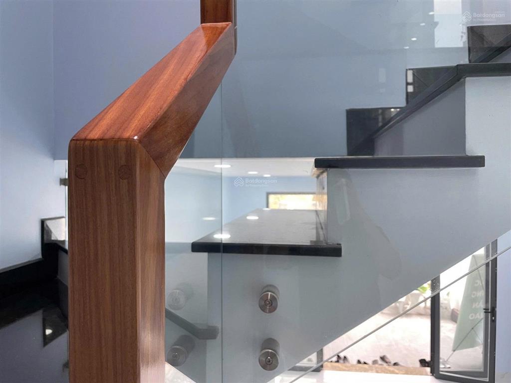 Bán nhà mới xây (5m x 22 ) 4 tầng kdc phú lợi phường 7 quận 8.