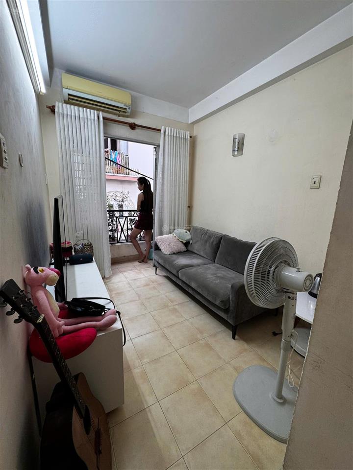 Nhà 1 trệt 2 lầu sân thượng hai bà trưng phường xuân hòa quận 3