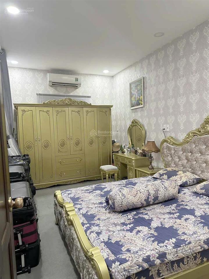 Nhà hẻm 1 xẹt 60m2, căn góc 2 mặt hẻm, nội thất đầy đủ, gần cầu bà tàng phường bình đông