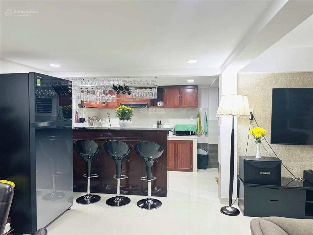 Nhà hẻm 1 xẹt 60m2, căn góc 2 mặt hẻm, nội thất đầy đủ, gần cầu bà tàng phường bình đông