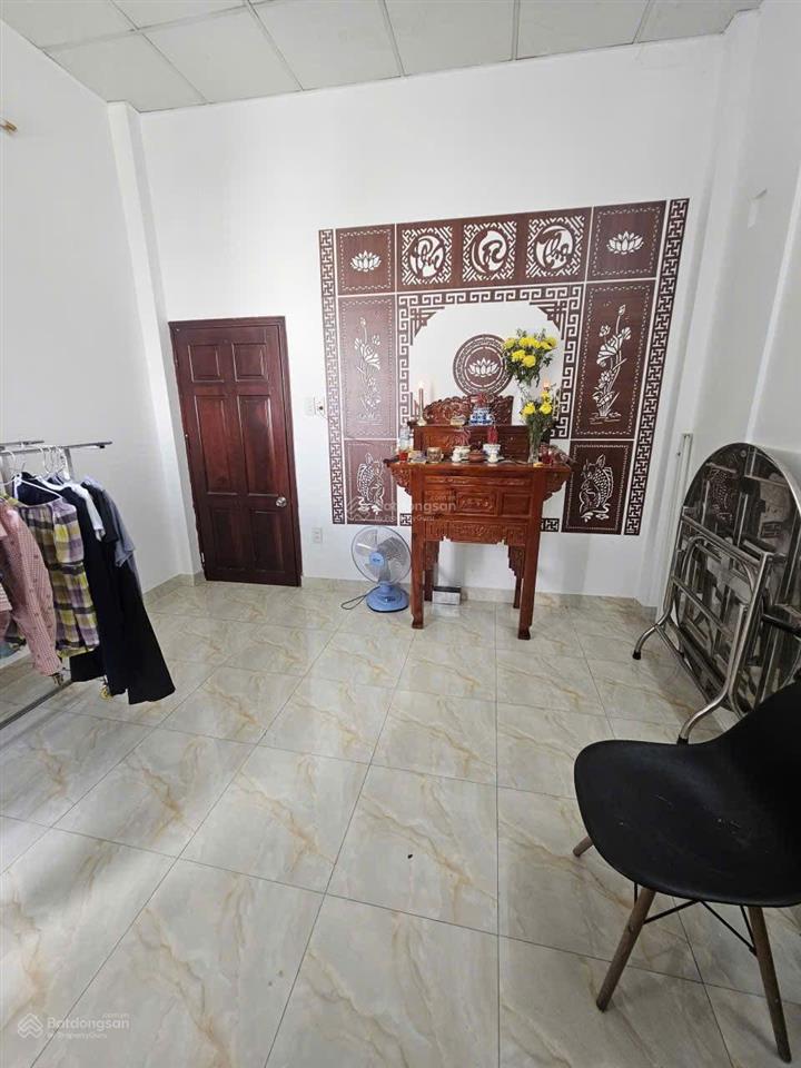 Bán nhà phố phạm thế hiển p7 q8  1 trệt 2 lầu  giá 4 tỷ 2