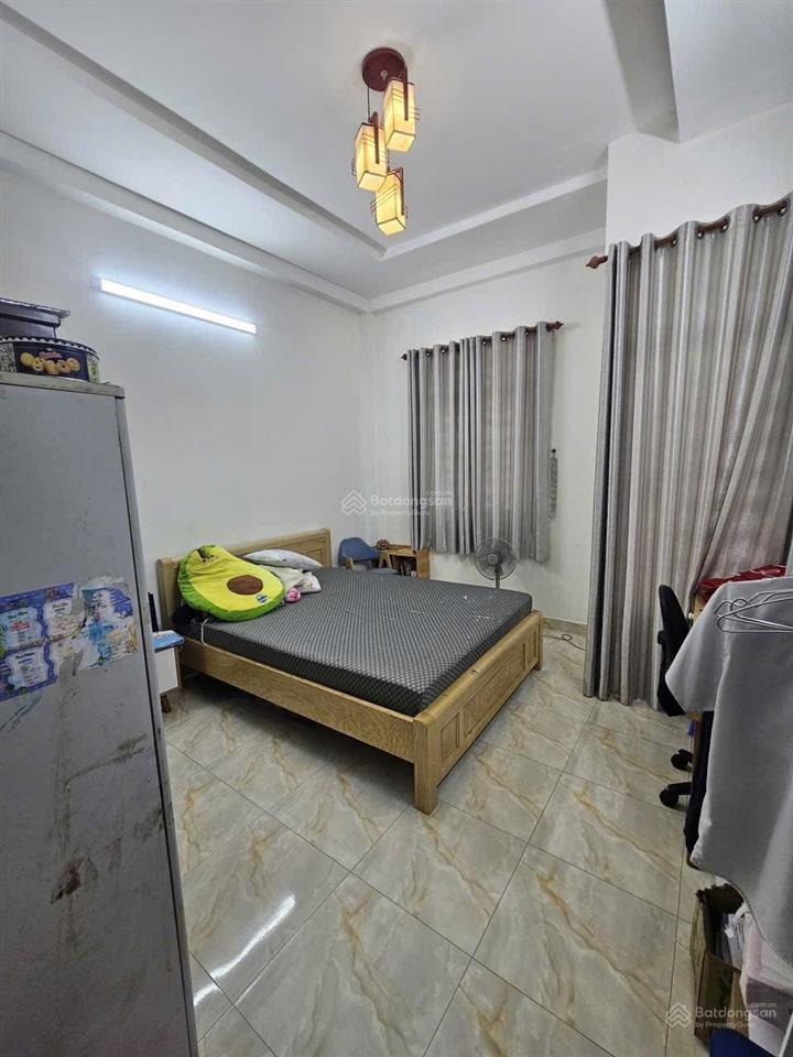 Bán nhà phố phạm thế hiển p7 q8  1 trệt 2 lầu  giá 4 tỷ 2
