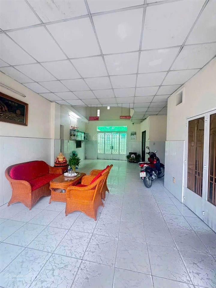 Nhà hẻm oto ngang 4m giá 4.3 tỷ phường 4, quận 8