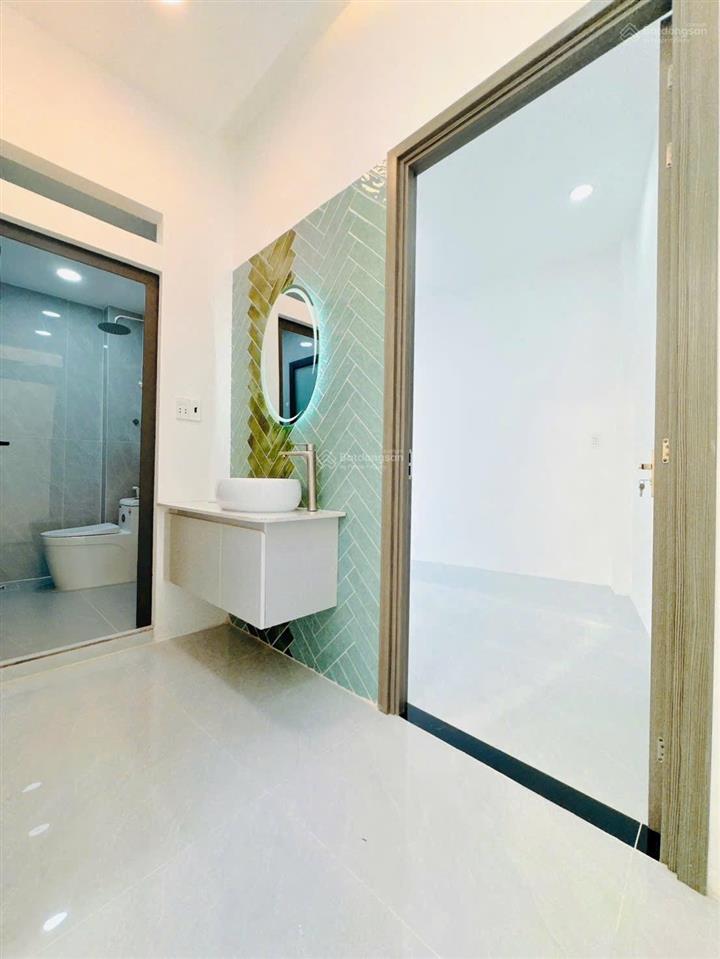 Nhà đẹp hưng phú p9q8 ngang 7,6m có pn dưới trệt