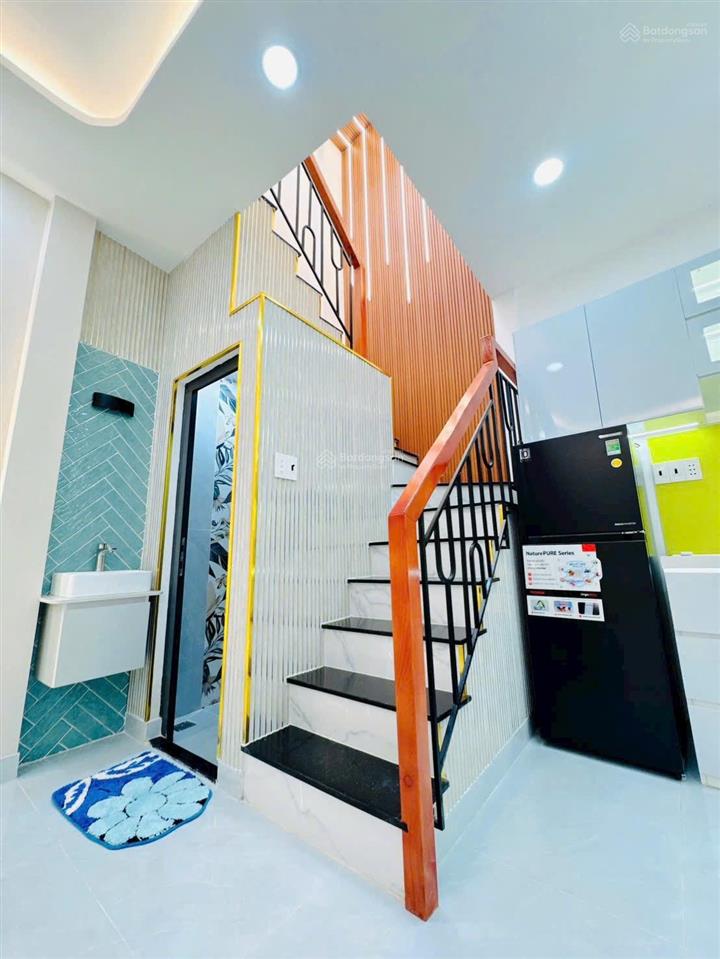 Nhà đẹp hưng phú p9q8 ngang 7,6m có pn dưới trệt