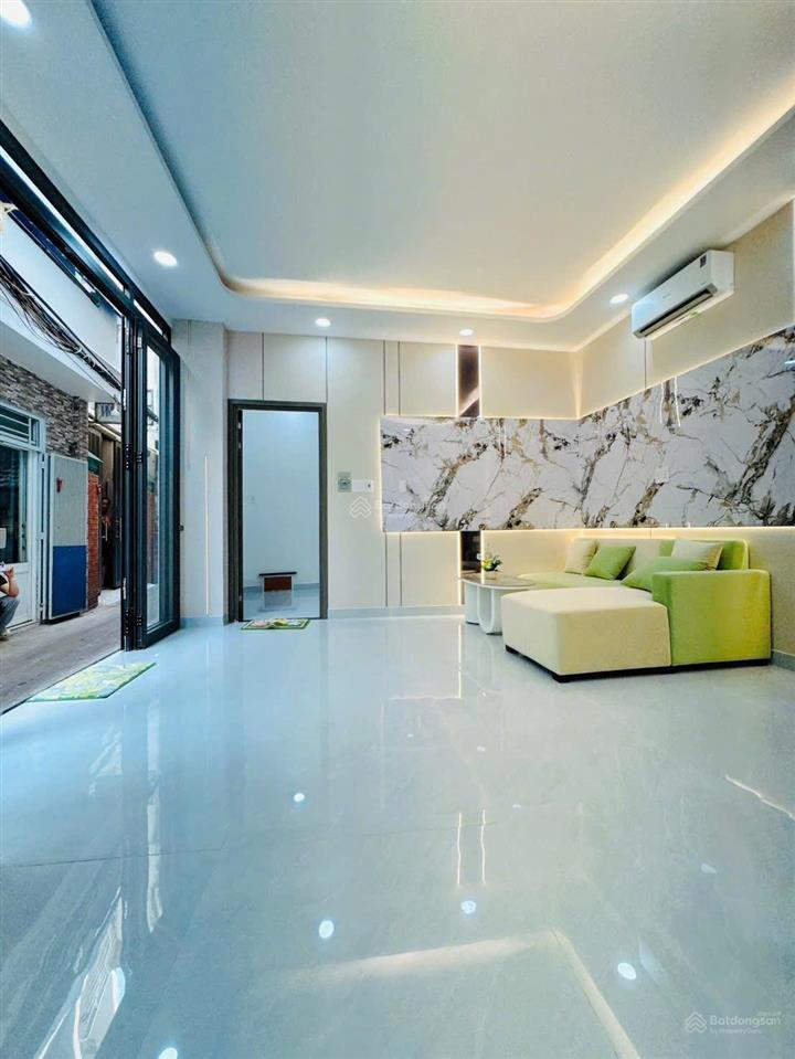 Nhà đẹp hưng phú p9q8 ngang 7,6m có pn dưới trệt