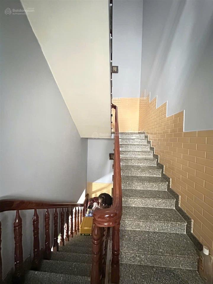 Nhà ngang 5 dài 15,8 5 tầng hưng phú, quận 8
