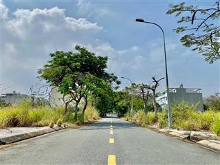 Bán đất sổ đỏ cá nhân cát lái, dt 5x20m, sát đường lớn, giá chỉ 74 triệu/m²