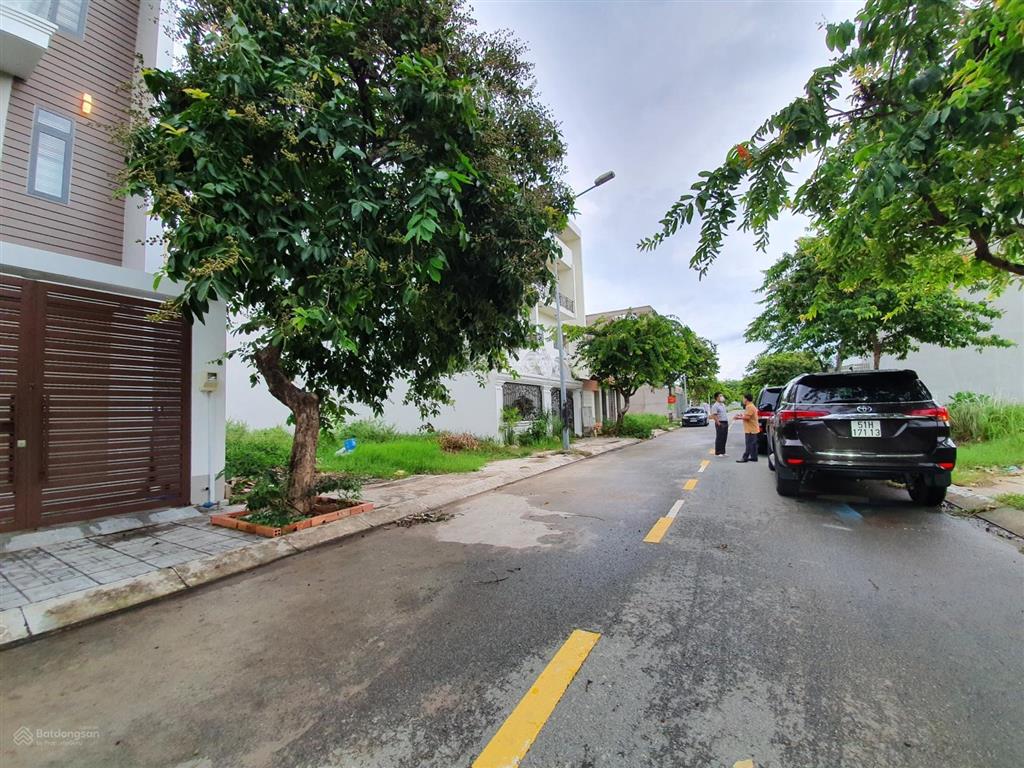 Bán đất sổ đỏ cá nhân cát lái, dt 7x20m, đường 12 mét thông thẳng tới đại học umt, chỉ 65 triệu/m²